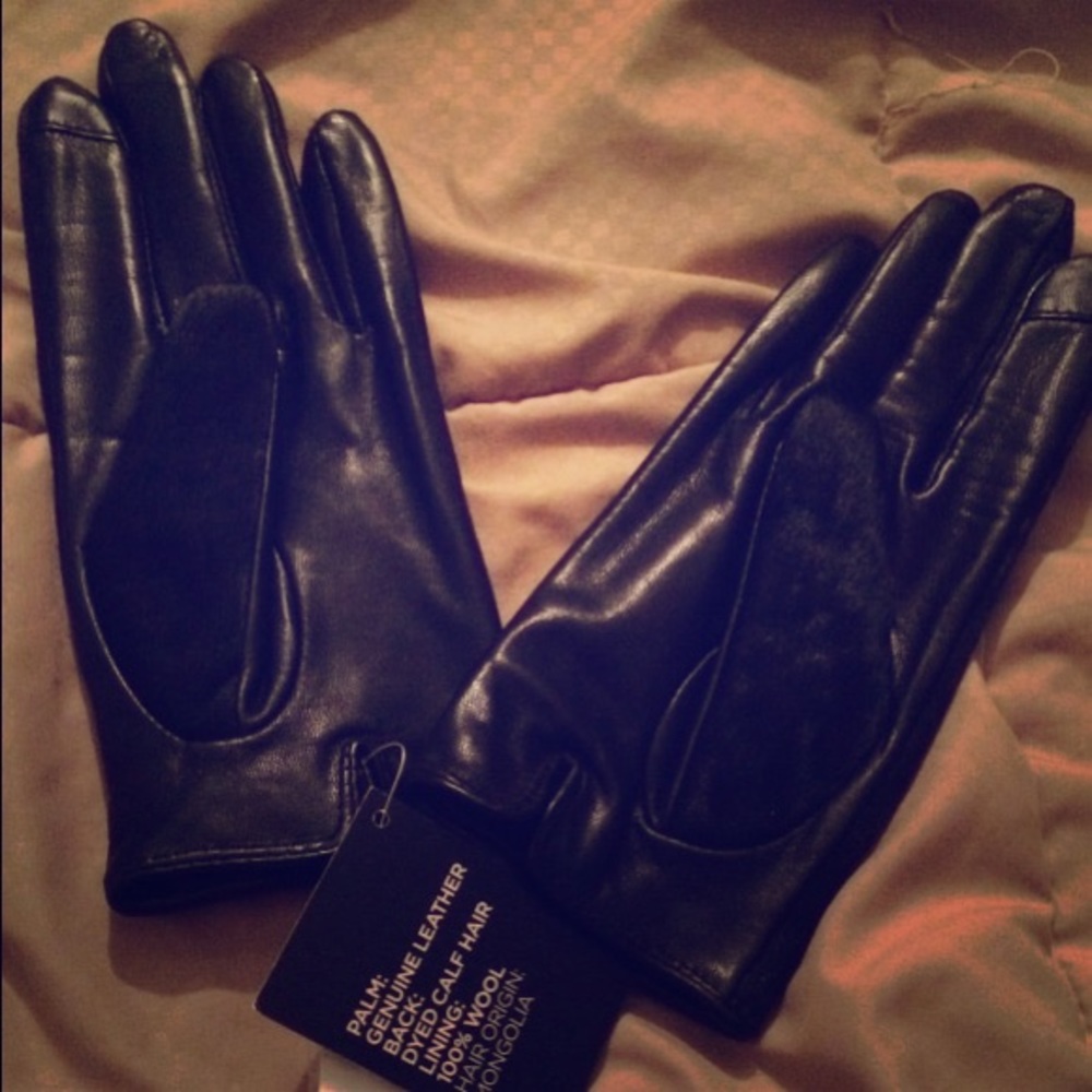 Unused Banana Republic Leather Gloves